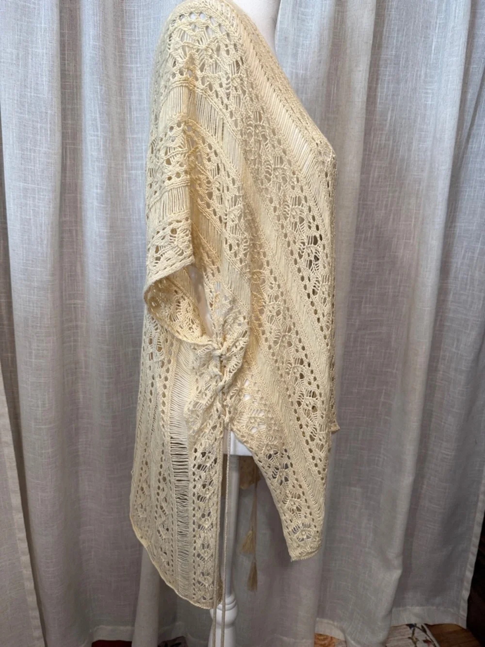 Boho Crochet Knit Poncho Top Cream Lace Open Weave Tie Side Flowy OS